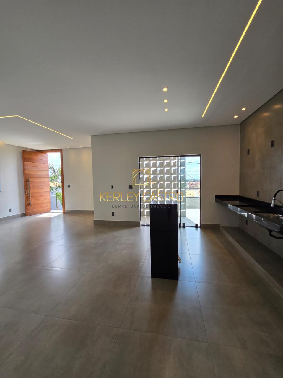 VENDO CASA NOVA E MODERNA NO MORRO DO CLARO